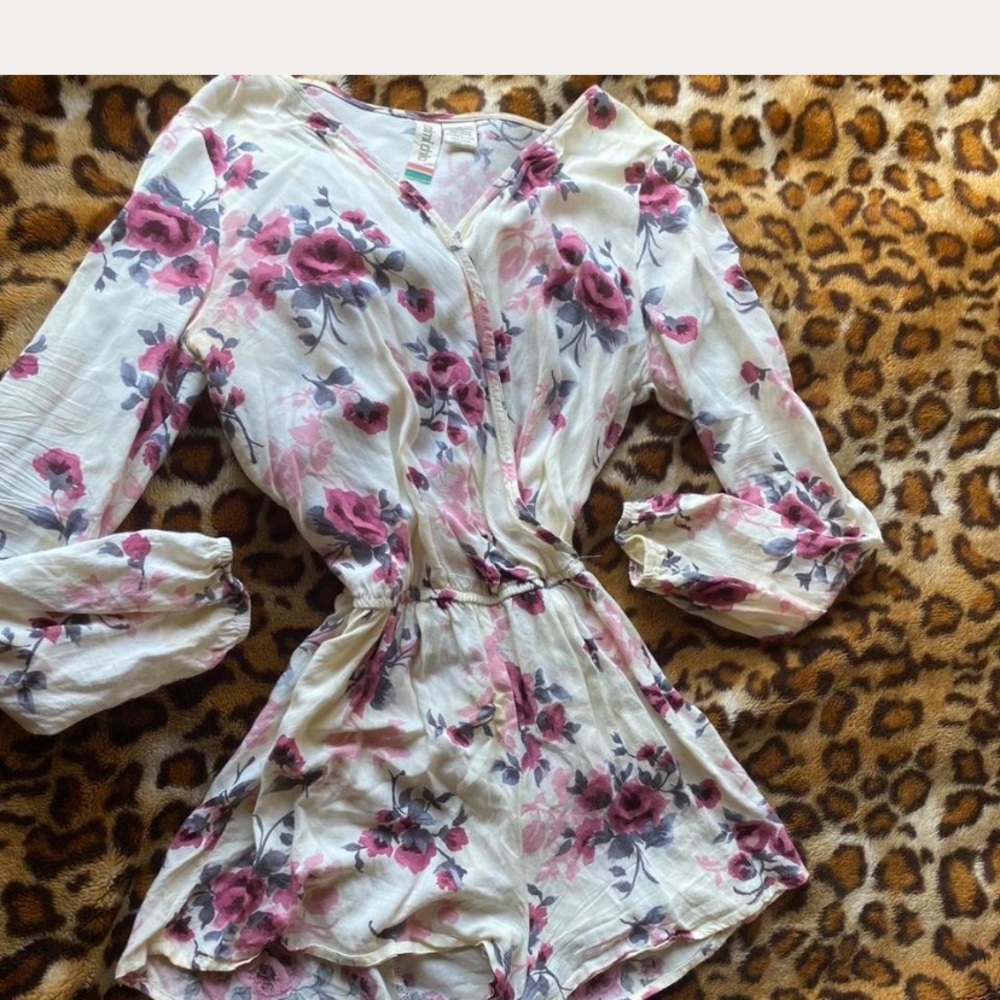 Mimi Chica Floral Long Sleeve Romper